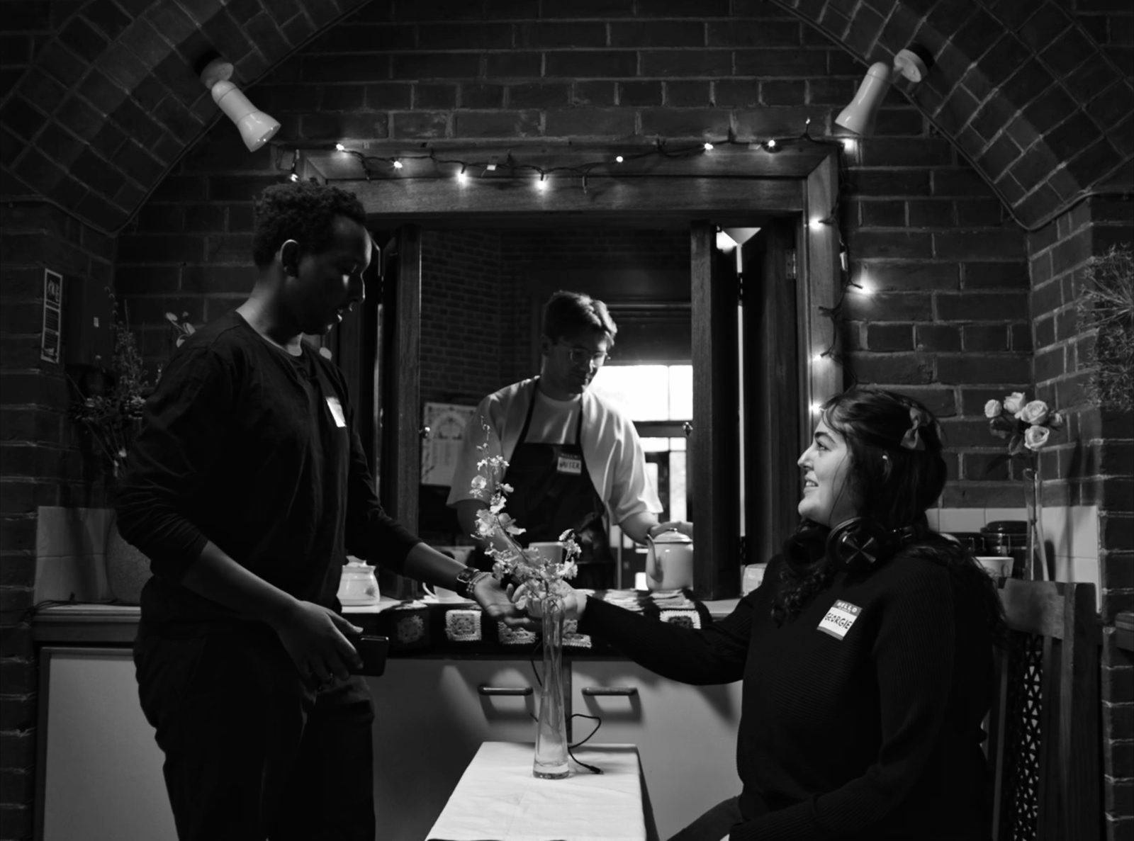 café/kitchen ensemble, name tags, BW